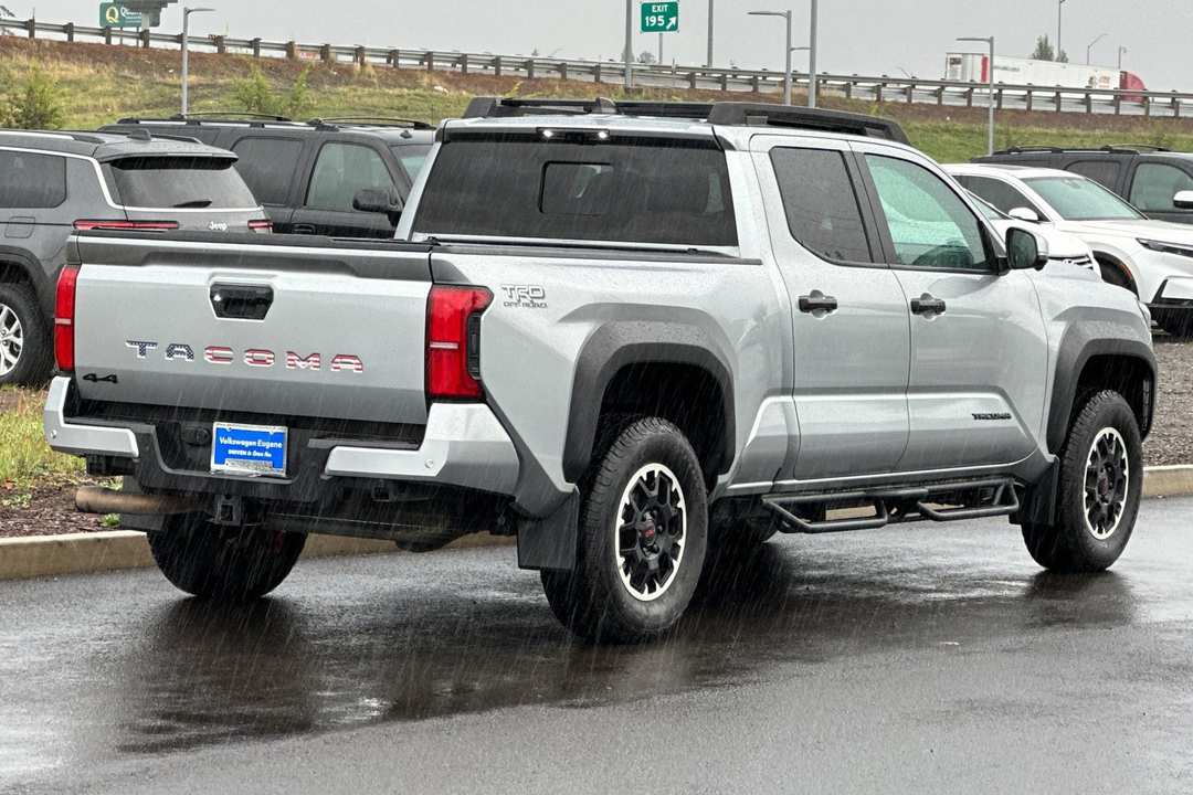 2025 Toyota Tacoma TRD OffRoad - Image 3