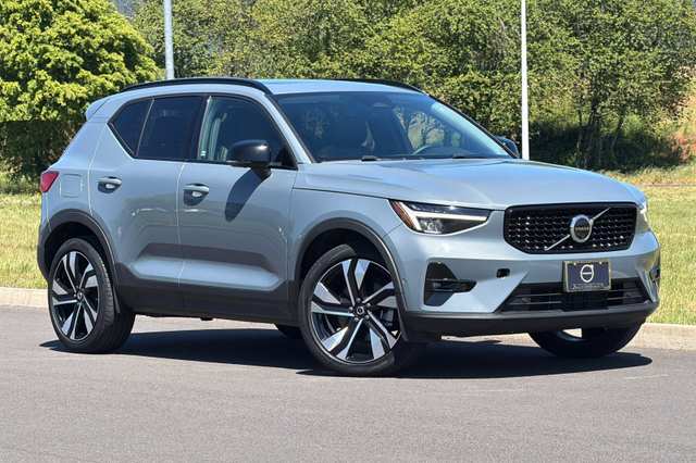 2023 Volvo Xc40 Ultimate